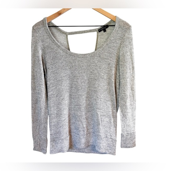 Beyond Yoga Feel the Breeze Heather Gray Sparkle Open Back Sweater Sz M - Picture 2 of 12